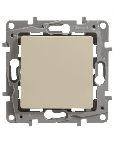 Выключатель 10AX-250В ETIKA, слоновая кость (672301). Выключатель. LegranD в Махачкале